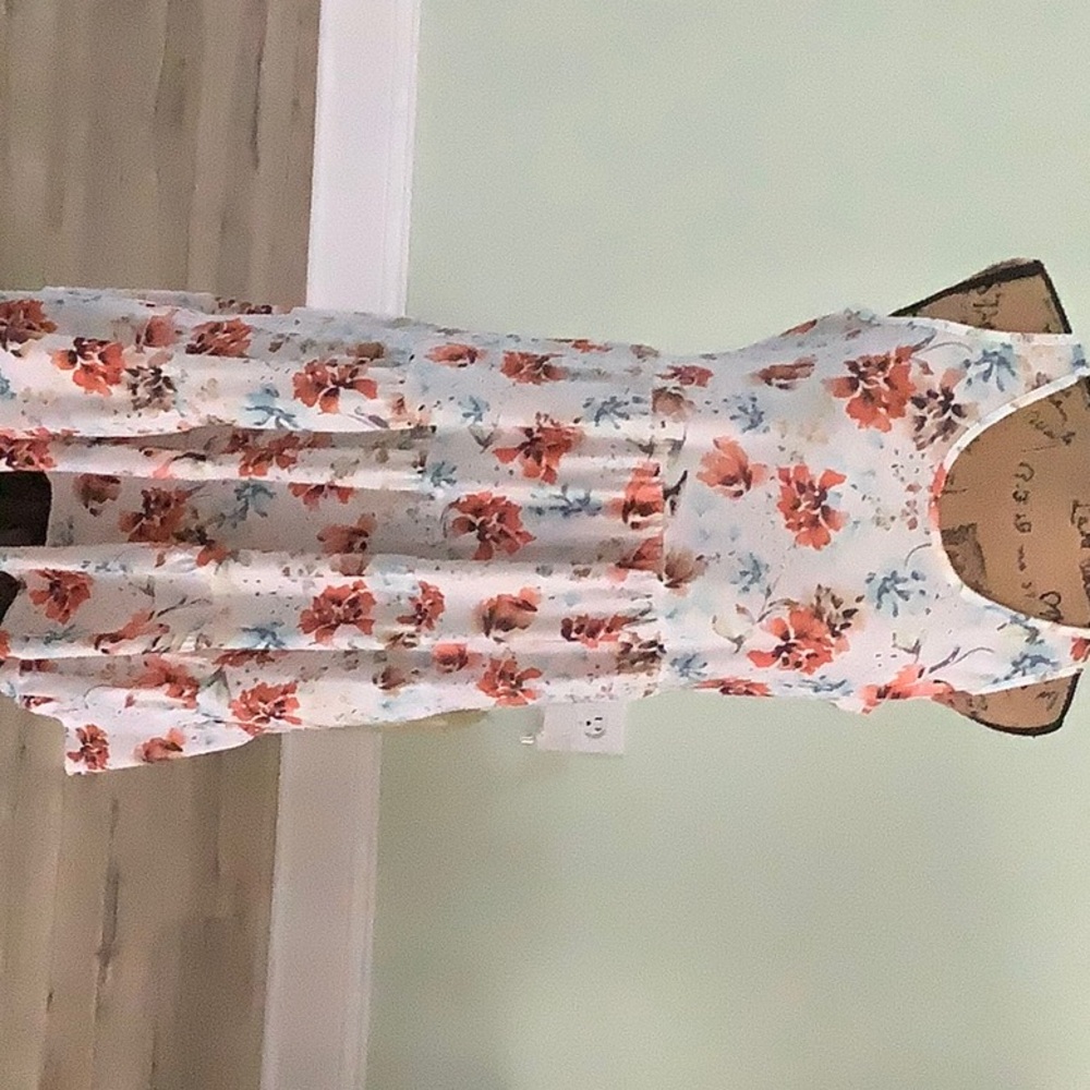 Dress, Boutique,size medium. Flower print. Wore once